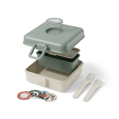 Snacky green Natural set and its accessories