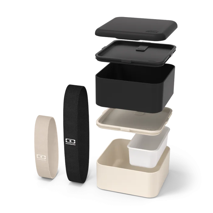 Set Square Cream/Onyx and its accessories
