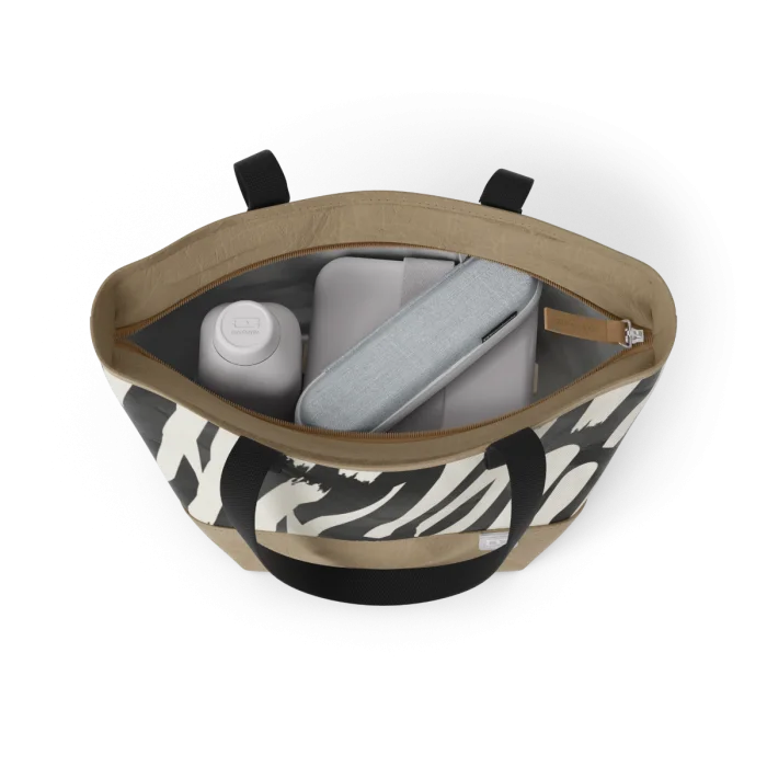 MB Daily graphic Zebra