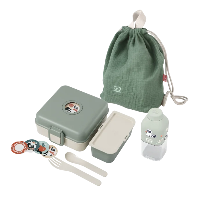 Snacky green Natural set and its accessories